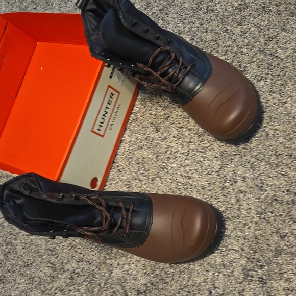 Shoes - Picture 1 of 4